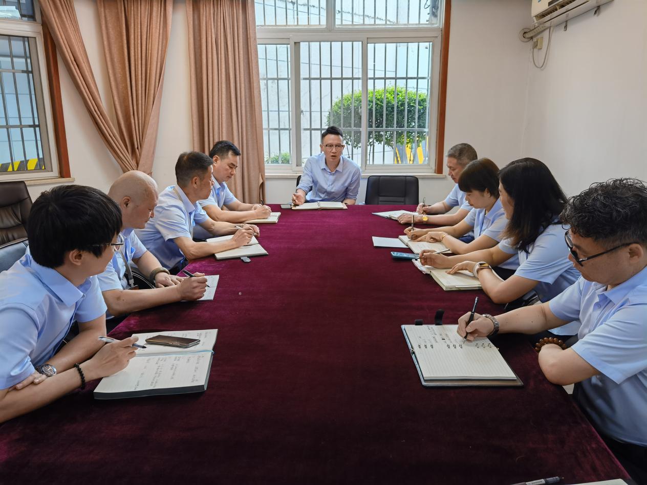 疫情起伏反復(fù)、防疫絕不松懈 錢江商城開展疫情工作部署會(huì)議