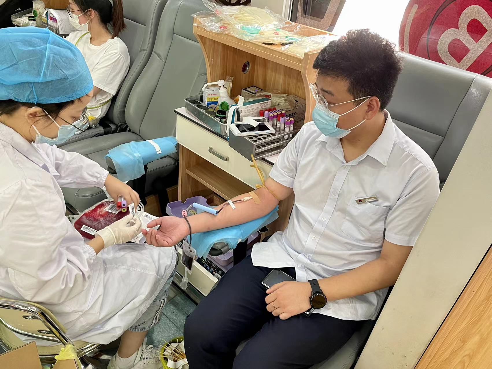 水晶城參與街道無(wú)償獻(xiàn)血活動(dòng)