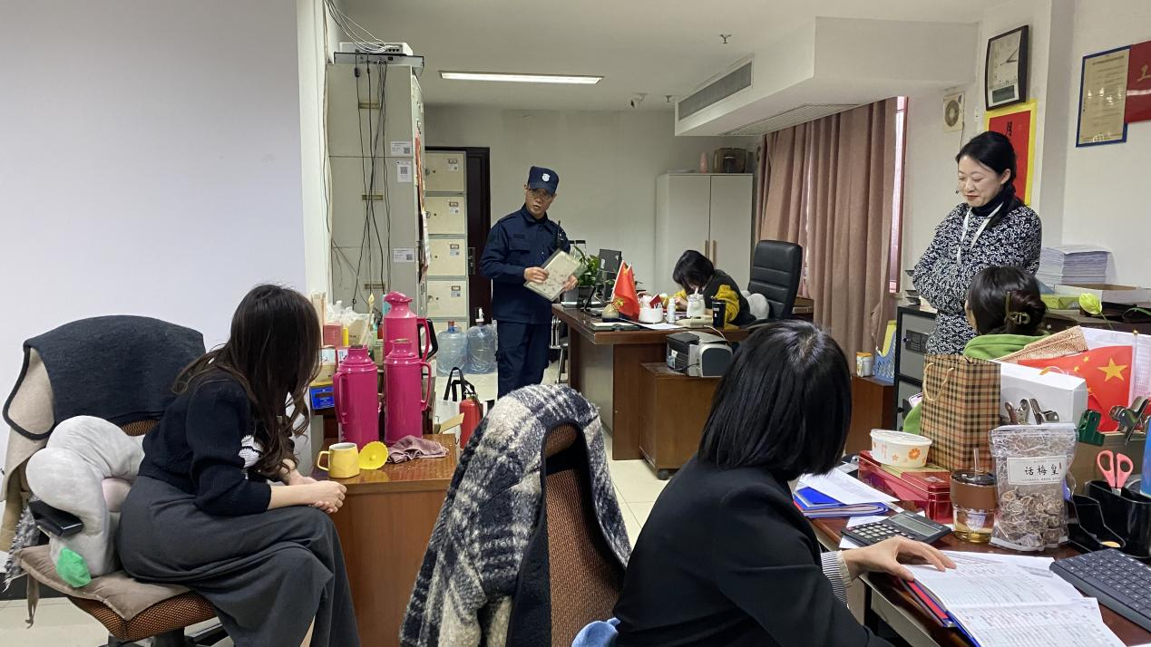 錢(qián)江商城開(kāi)展消防知識(shí)培訓(xùn)演練共筑安全“防火墻”