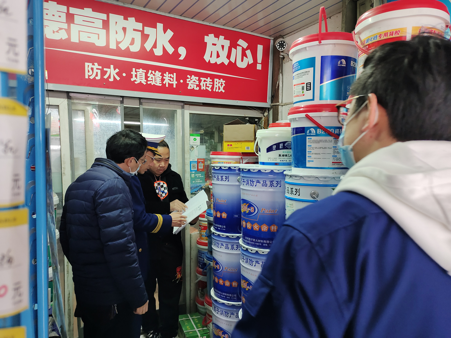 區工商、消防大隊走訪建華市場