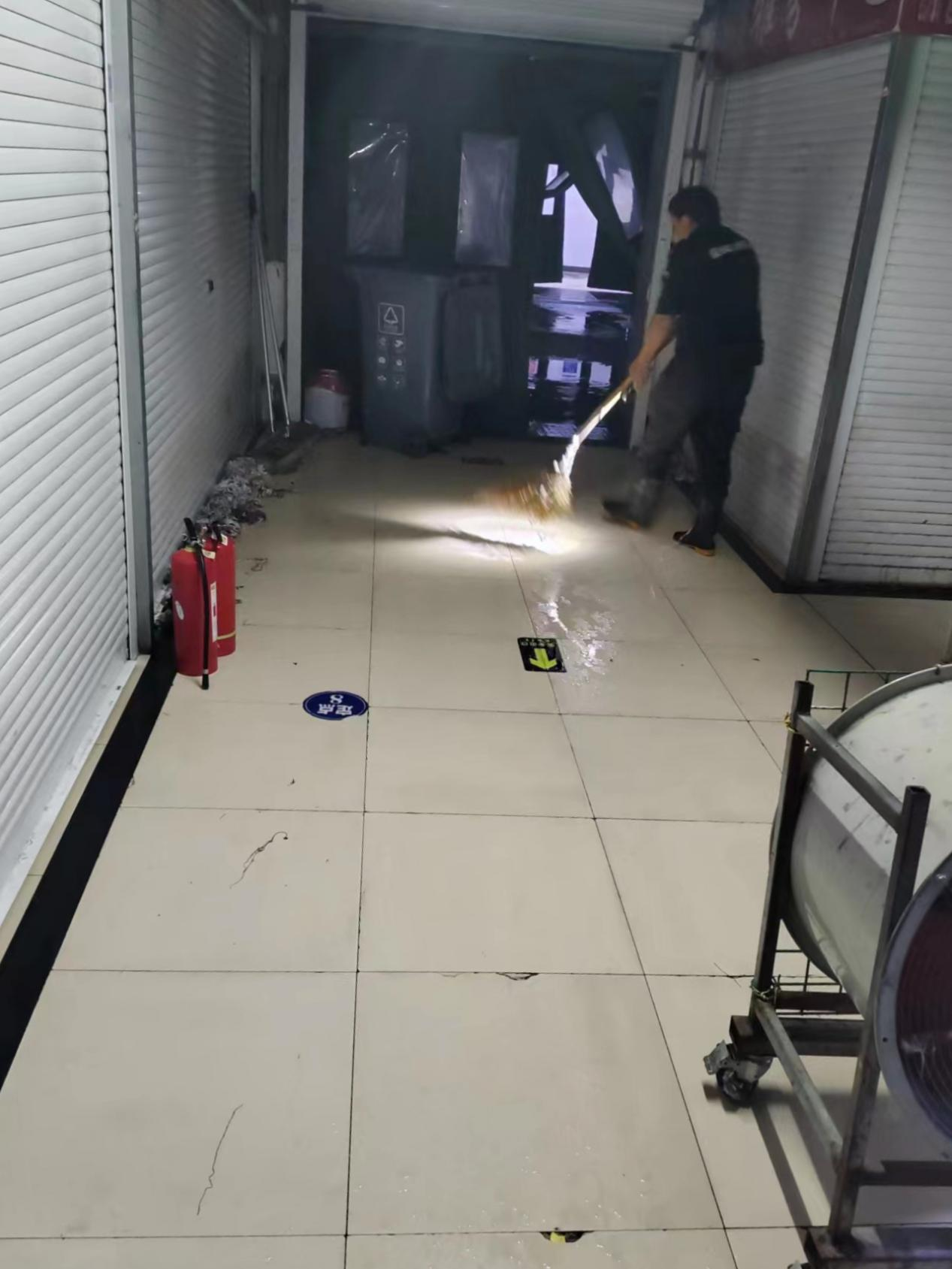 迎戰(zhàn)暴雨，錢江商城打好排水防汛攻堅(jiān)戰(zhàn)