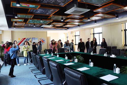 20190404合肥高新區長寧社區來廬陽建華文創園考察學習  (2).jpg 20190404合肥高新區長寧社區來廬陽建華文創園考察學習  (2).jpg