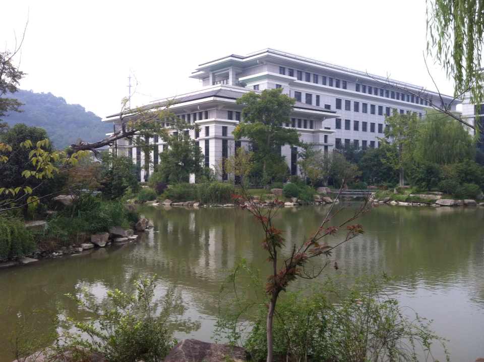 水晶城參加杭州市企業工會主席班培訓 (1).jpg